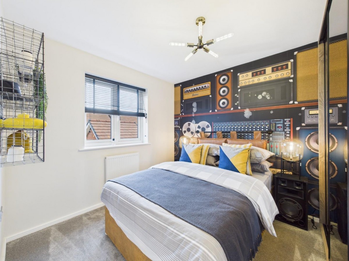 Home 150 - Swan Grange, Witham St. Hughs, LN6 9US