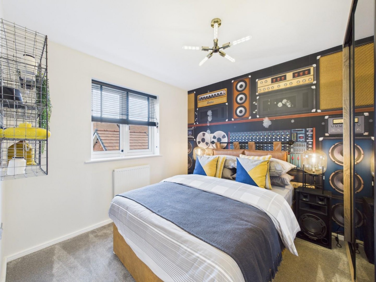 Home 150 - Swan Grange, Witham St. Hughs, LN6 9US