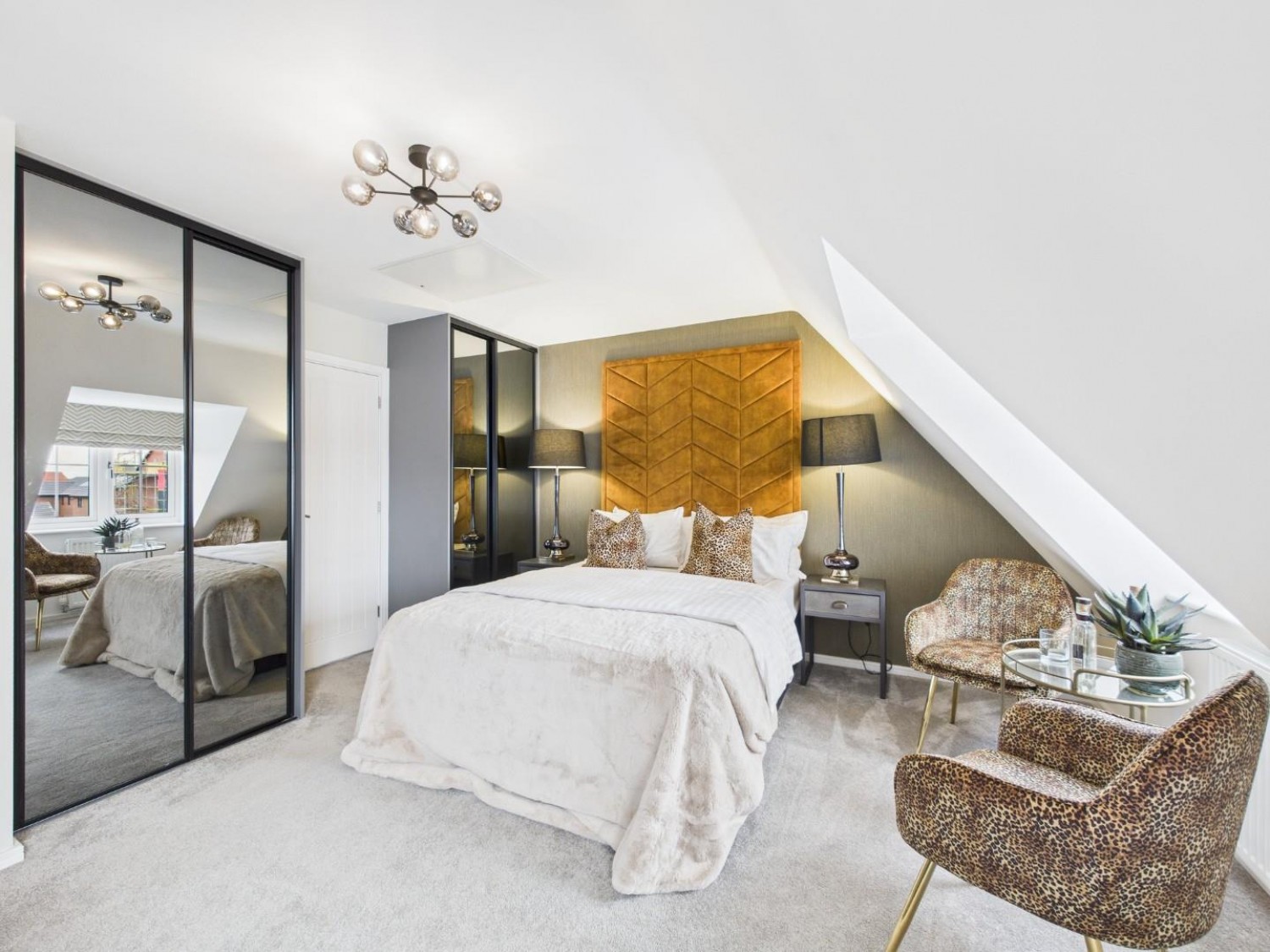 Home 150 - Swan Grange, Witham St. Hughs, LN6 9US