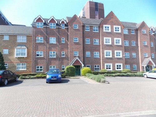 Burleigh Gardens, Woking