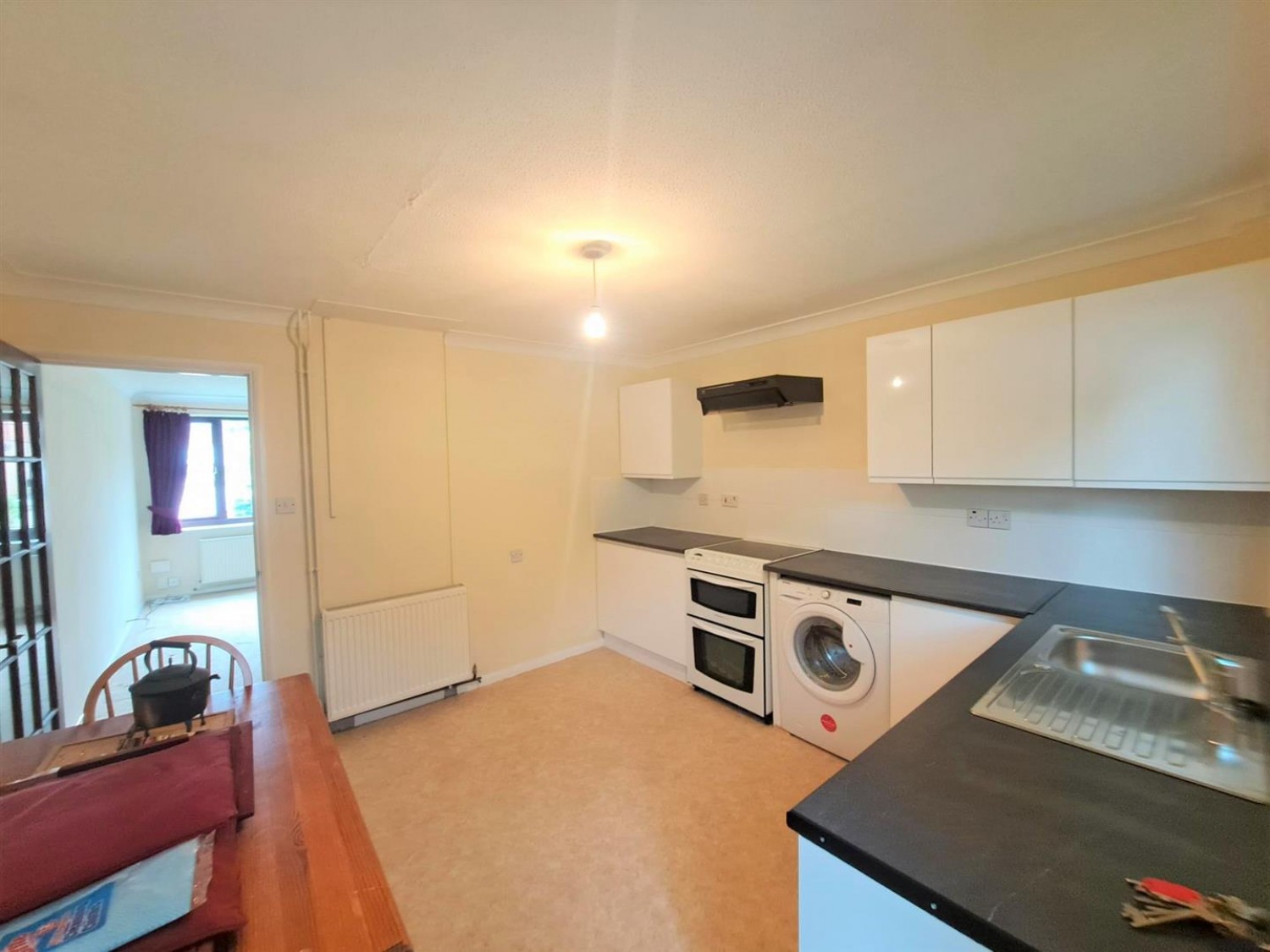 Grenadiers Way, Farnborough