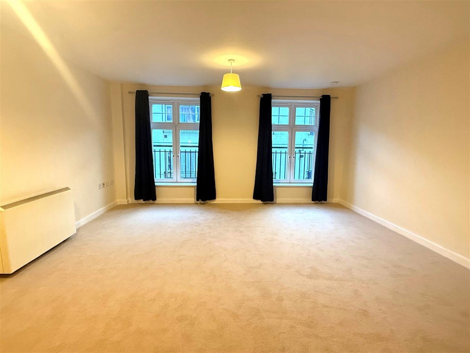 2 bedroom Flat for Letting Frederick Street, Aldershot