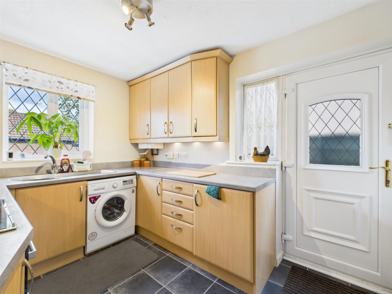 2 bedroom Bungalow for Sale Longwoods Walk, Knottingley