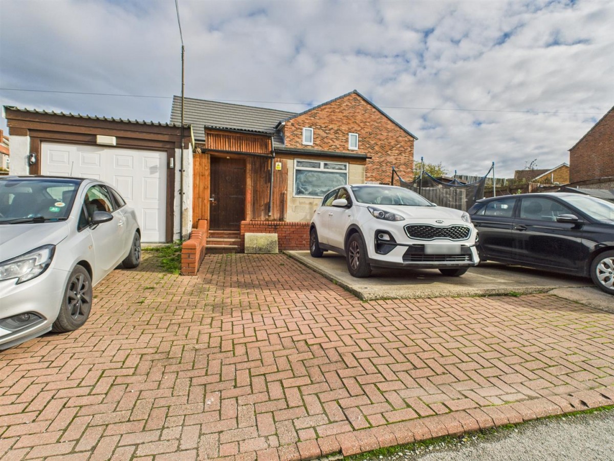 Featherstone Lane, Featherstone, Pontefract