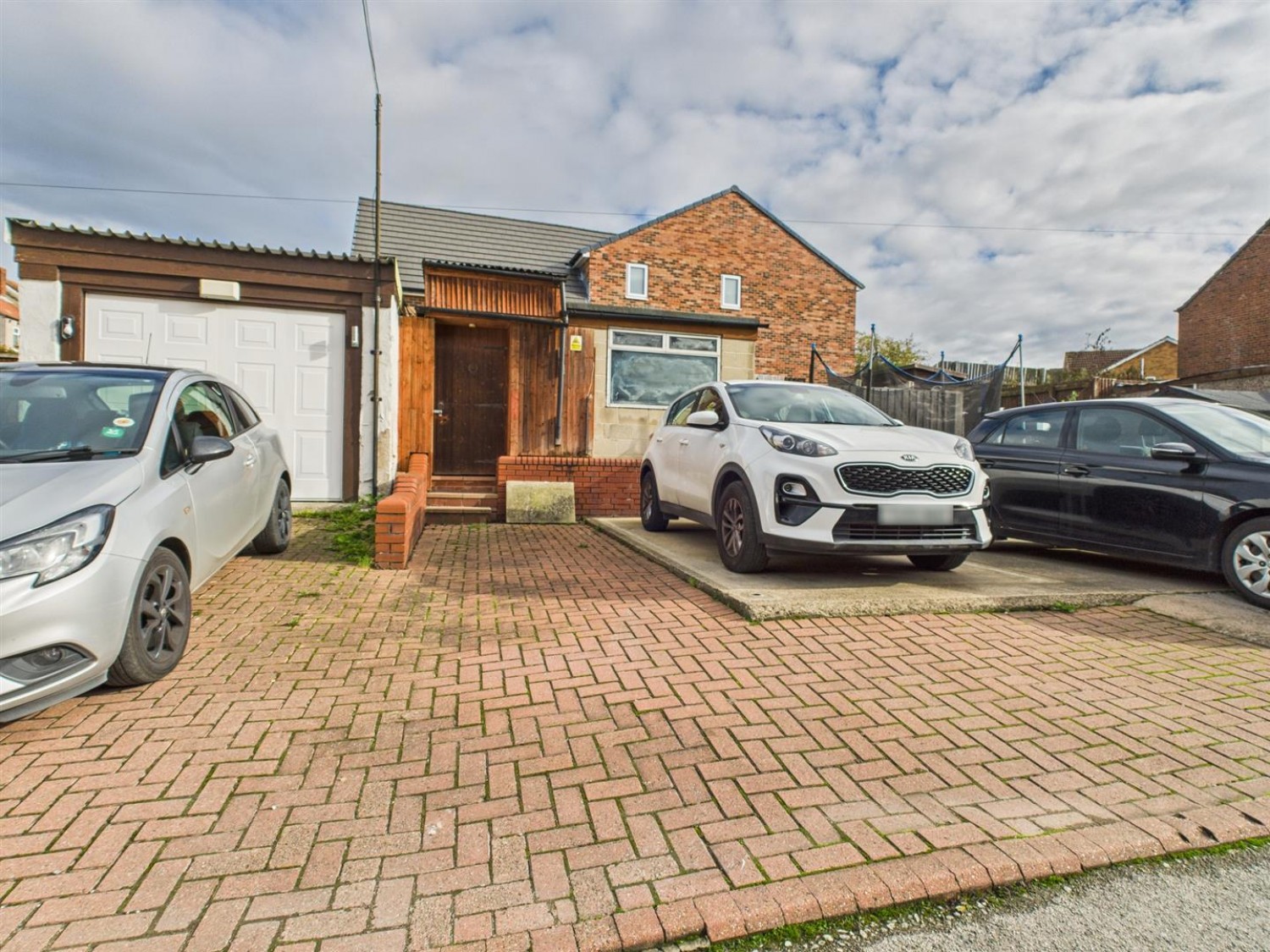 Featherstone Lane, Featherstone, Pontefract