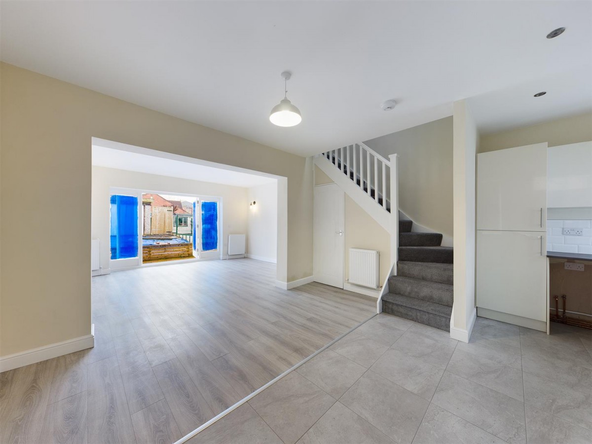 North Ives, Pontefract