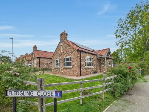 Fledgling Close, Eagle, Lincoln