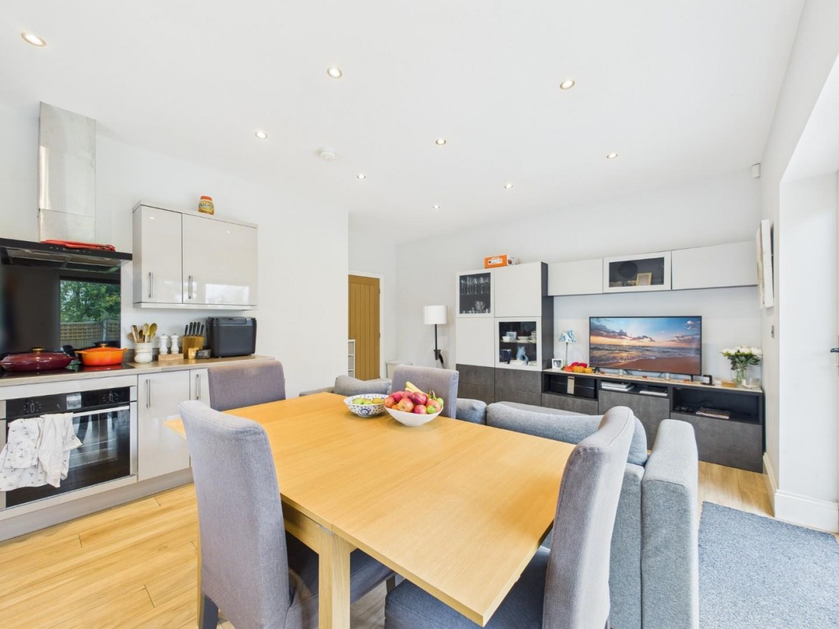 Fledgling Close, Eagle, Lincoln