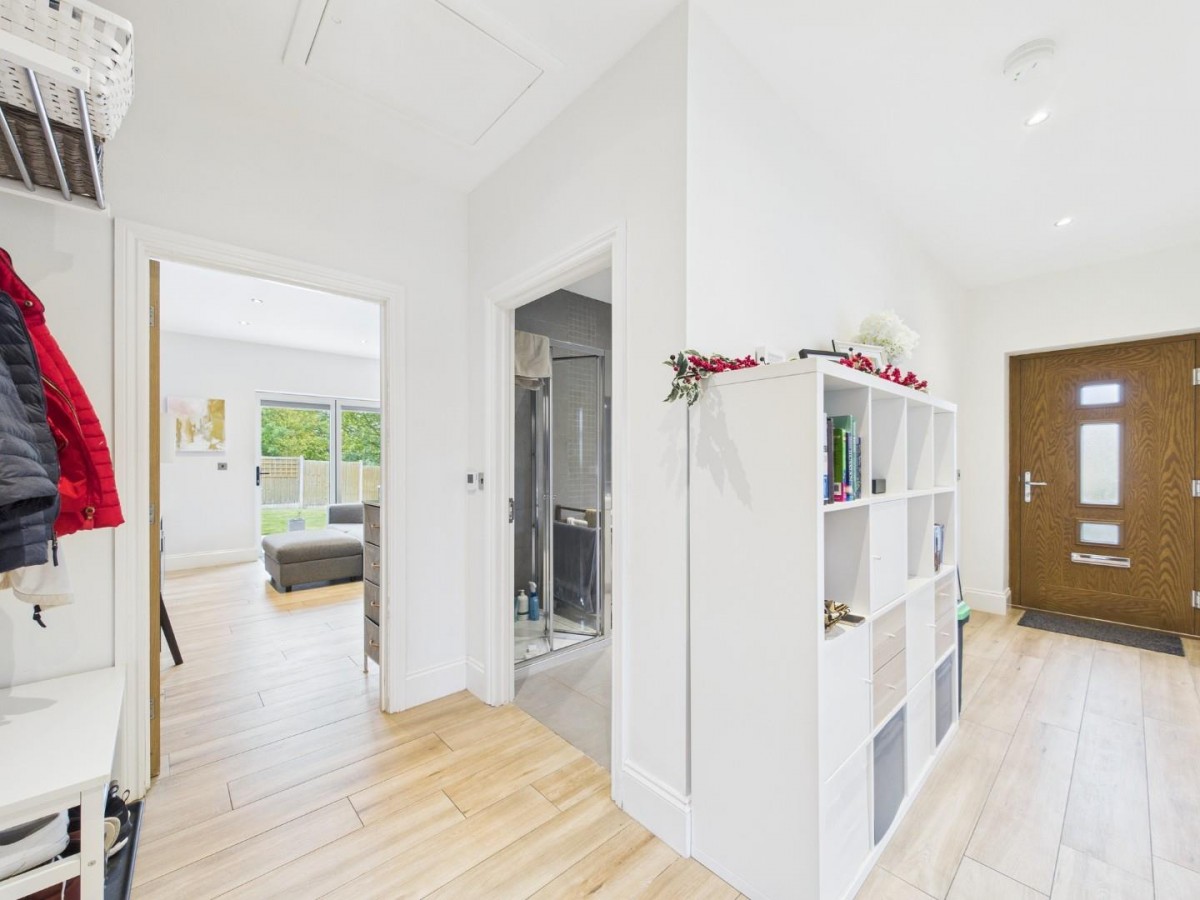 Fledgling Close, Eagle, Lincoln