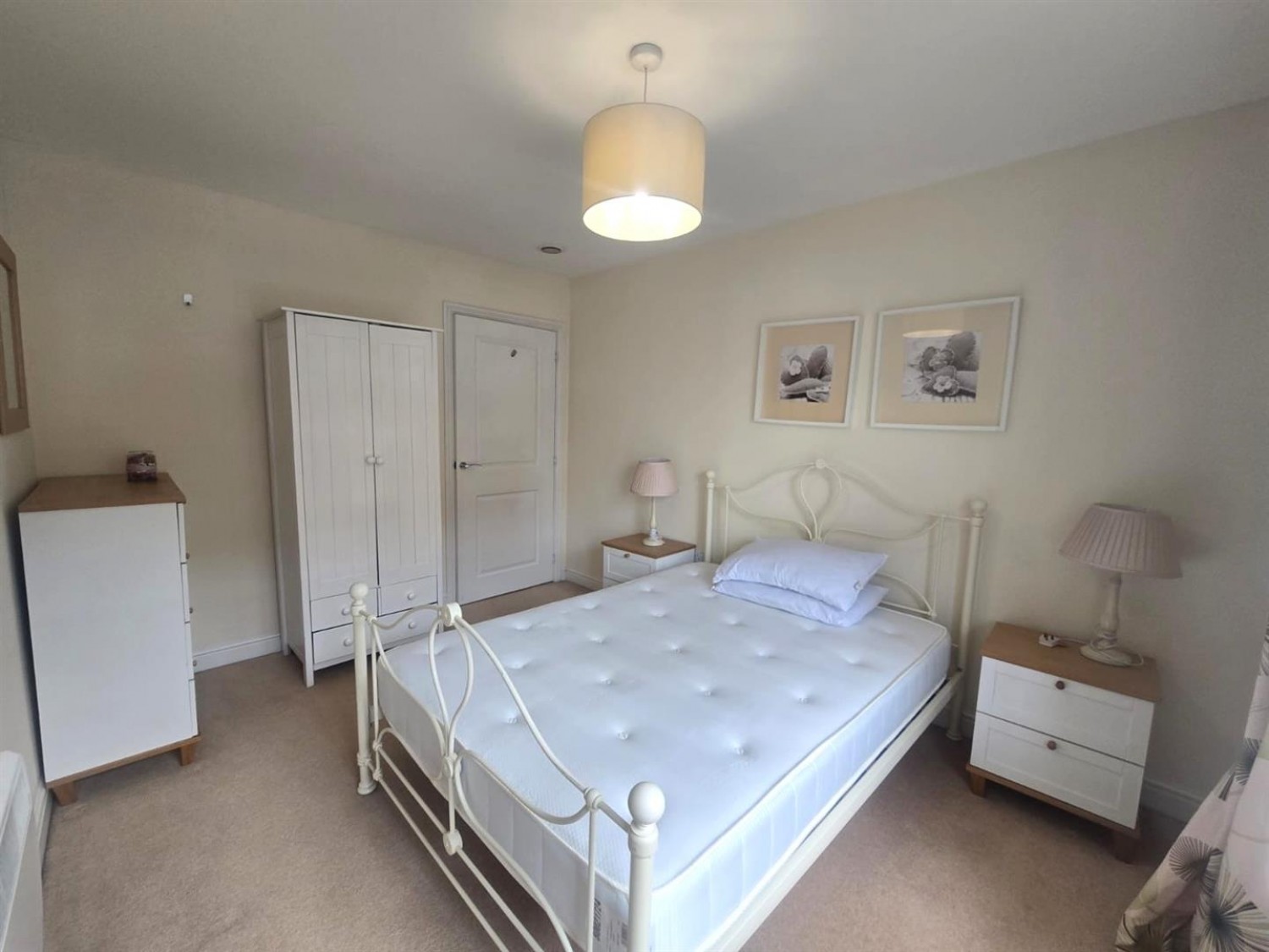 2 bedroom Flat for Letting Comet House, Wallis Square