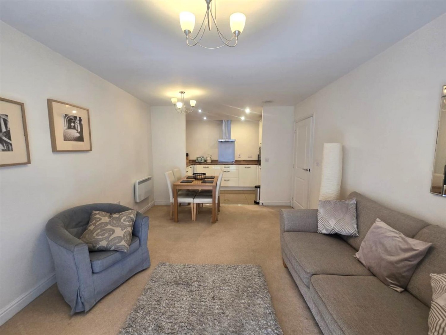 2 bedroom Flat for Letting Comet House, Wallis Square