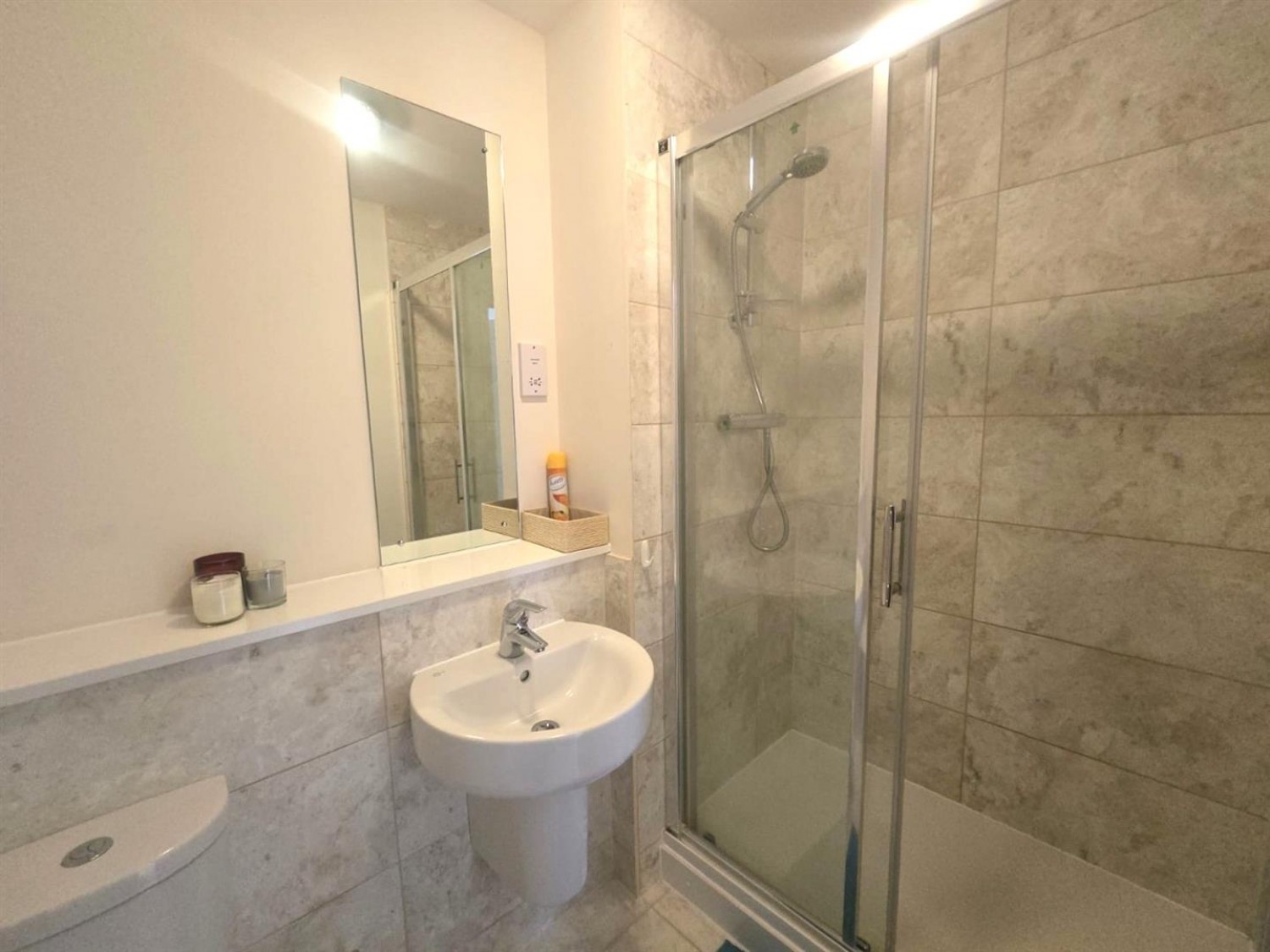 2 bedroom Flat for Letting Comet House, Wallis Square