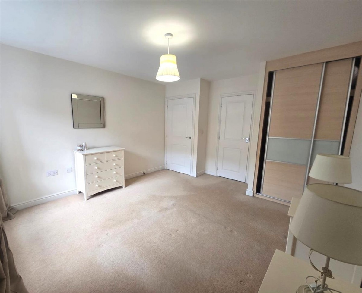 Comet House, Wallis Square