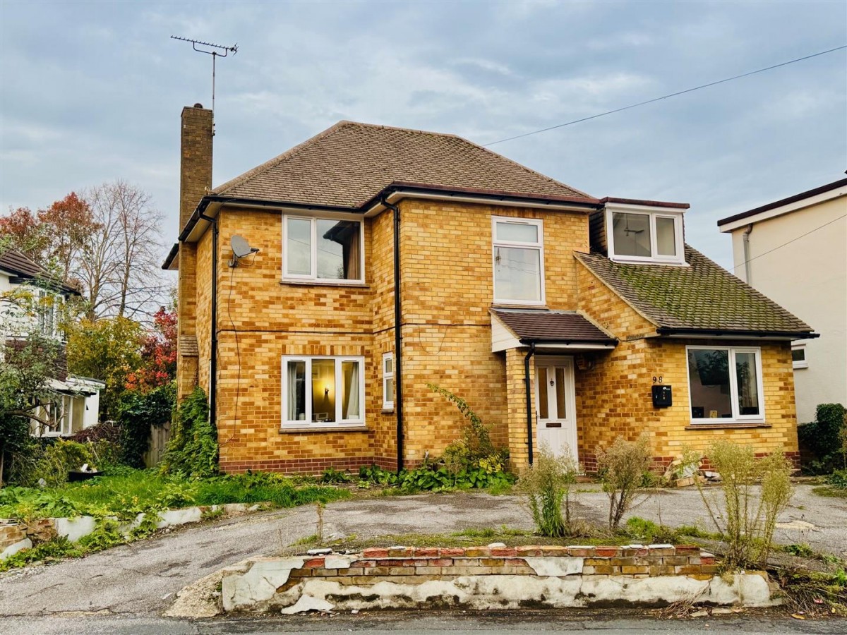 Cove Road, Farnborough