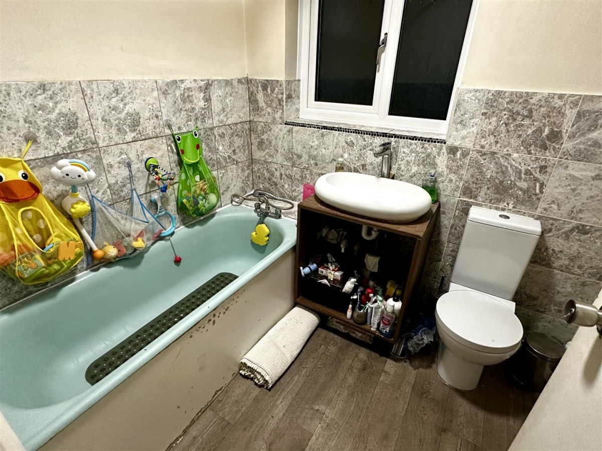 Cove Road, Farnborough