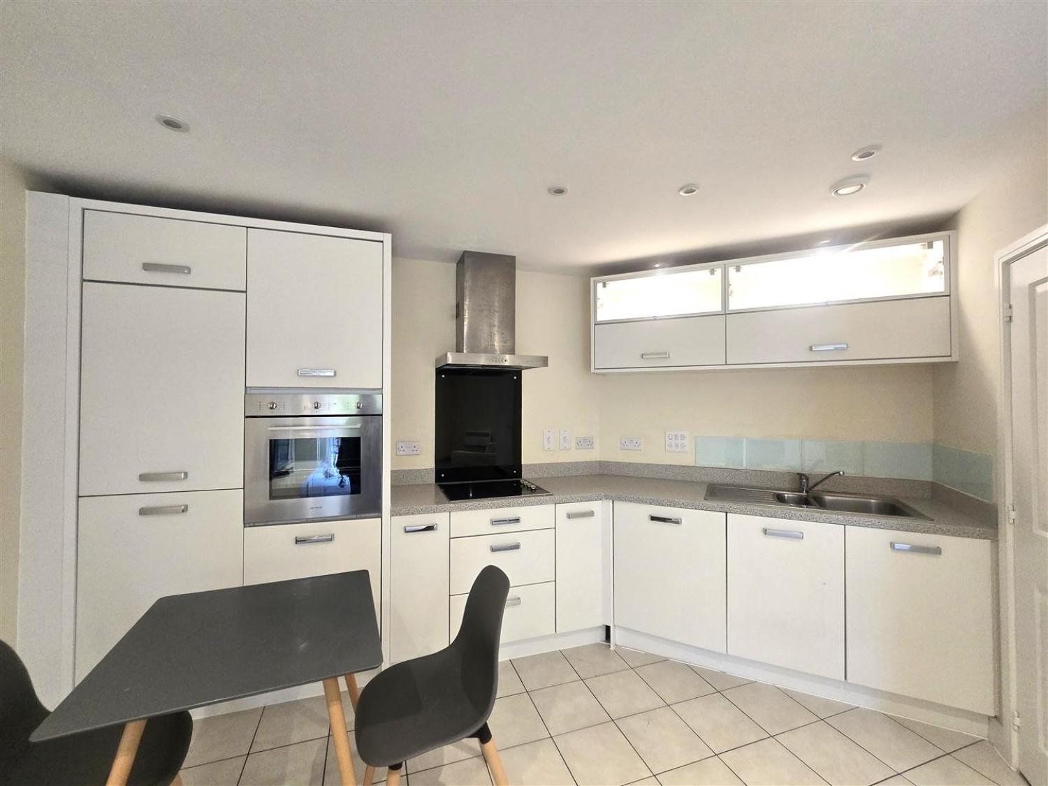 1 bedroom Flat for Letting Buccaneer Court, Kestrel Road, Farnborough