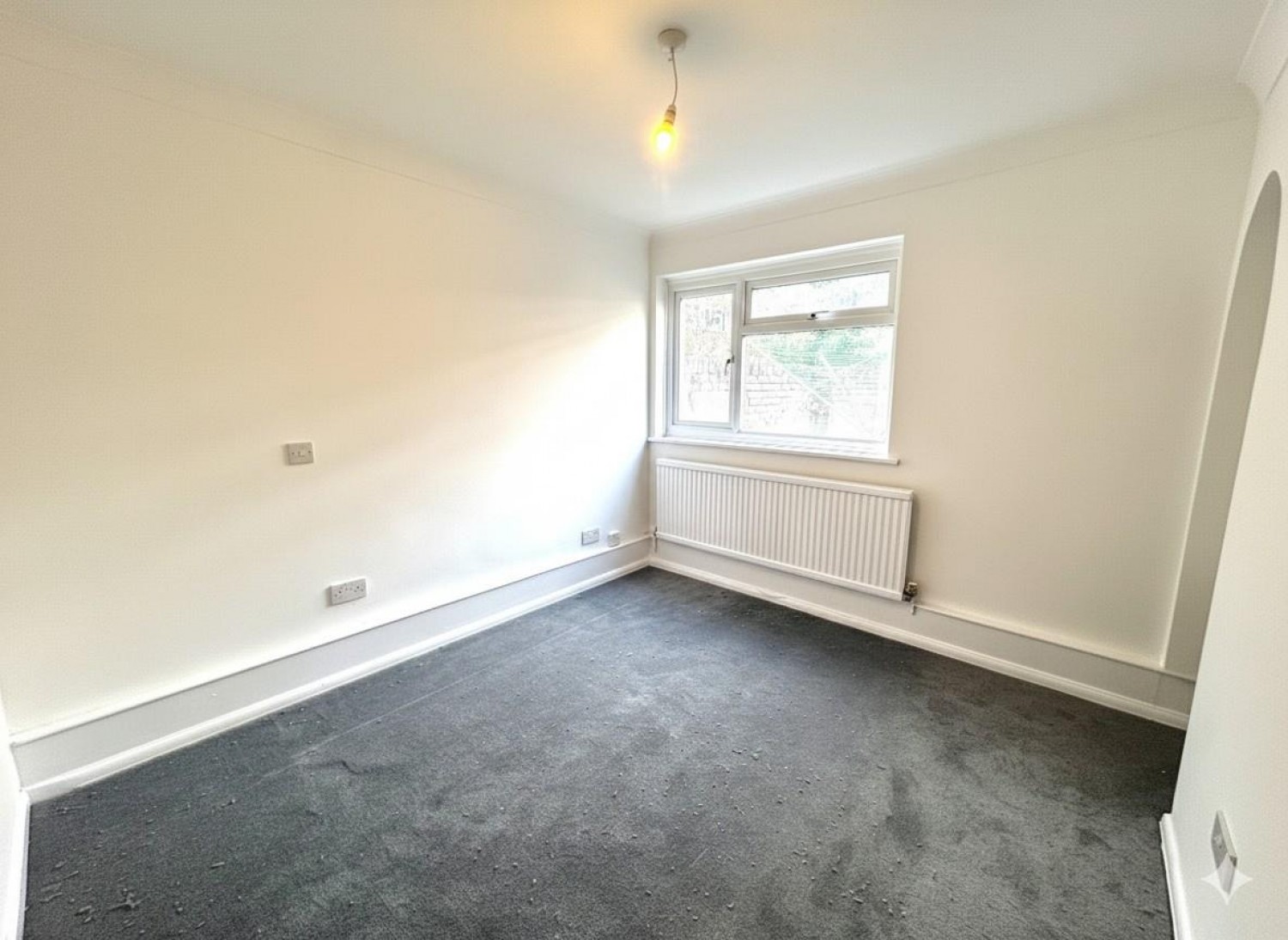 2 bedroom House for Letting Mayfield Road, Farnborough