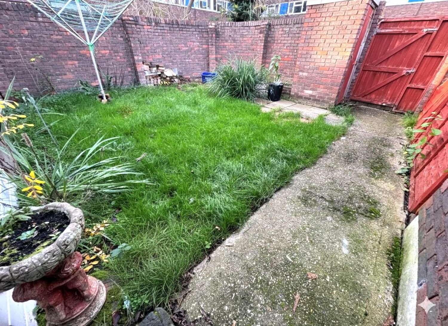 2 bedroom House for Letting Mayfield Road, Farnborough