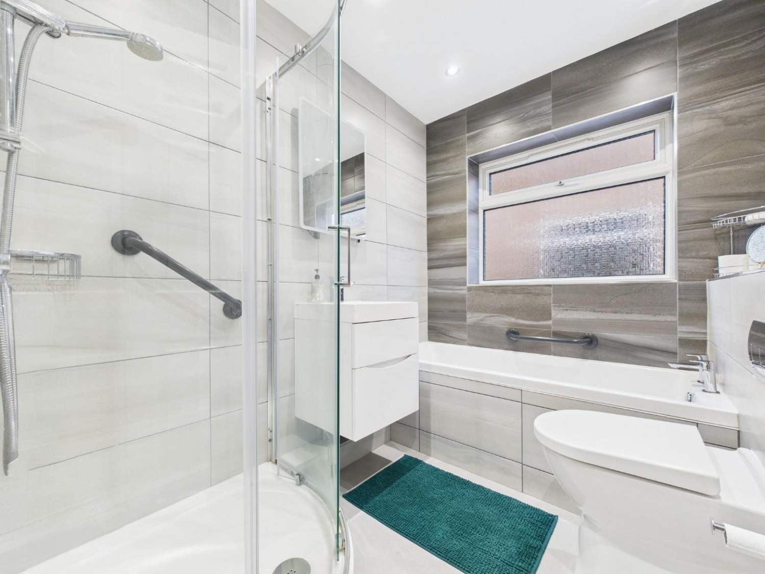 Stone Moor Road, North Hykeham, Lincoln