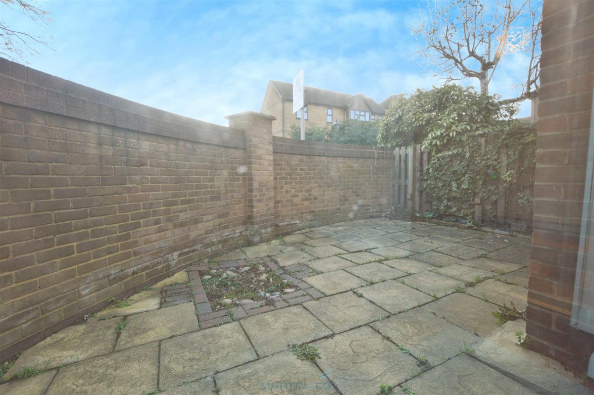 Hathaway Court, Esplanade, Rochester