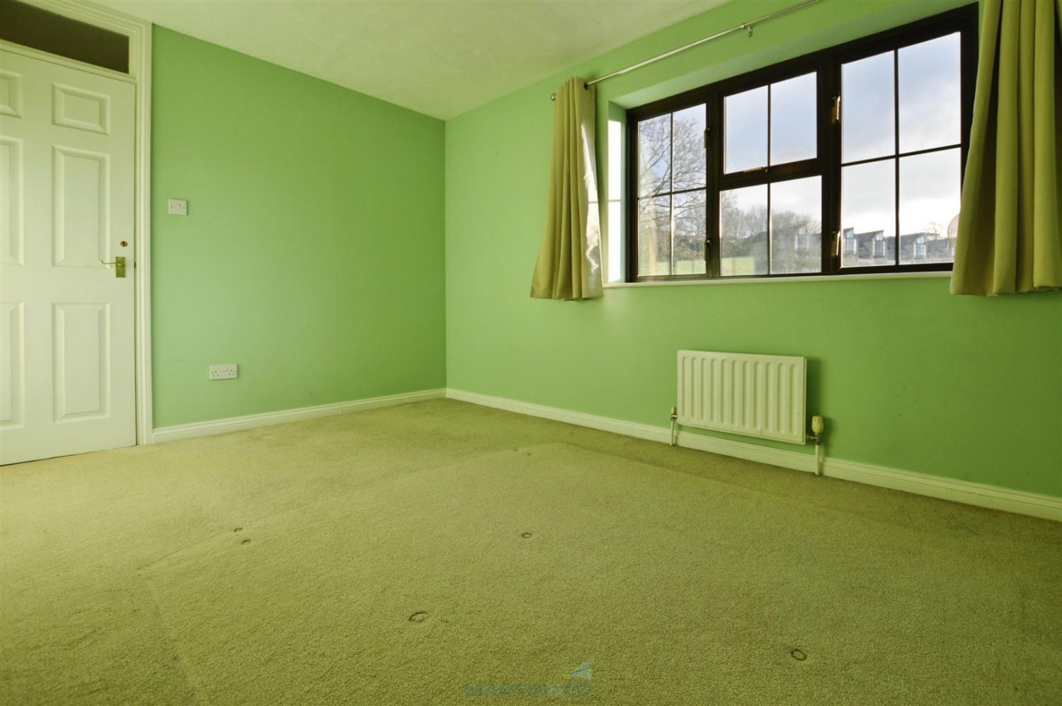 3 bedroom House in Hathaway Court, Esplanade, Rochester