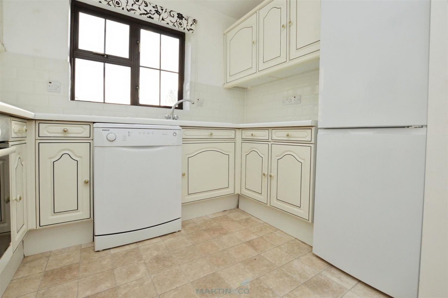 3 bedroom House in Hathaway Court, Esplanade, Rochester