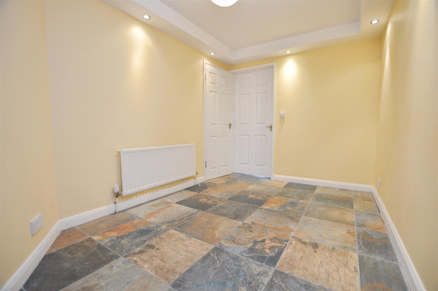 3 bedroom House in Hathaway Court, Esplanade, Rochester