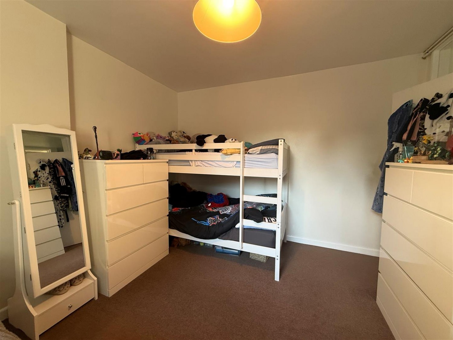 2 bedroom Flat in Tredenham Close, Farnborough