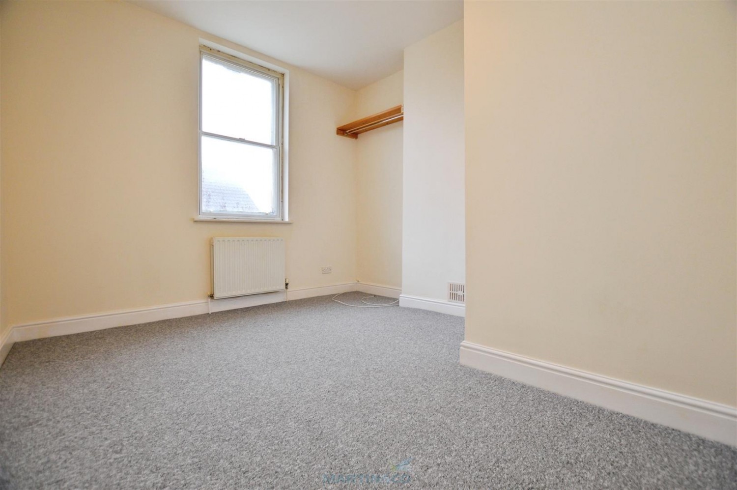 1 bedroom Flat for Letting Admiral Court, Crown Street