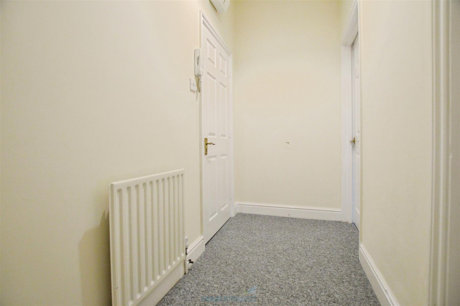 1 bedroom Flat for Letting Admiral Court, Crown Street