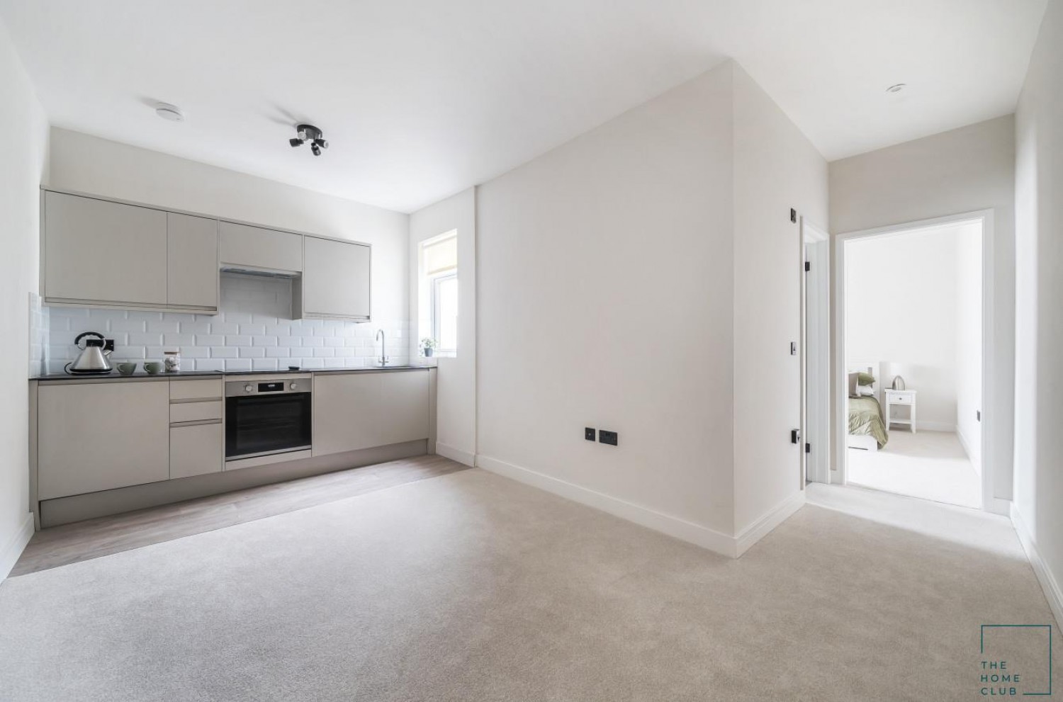 1 bedroom Flat for Letting High Street, Aldershot