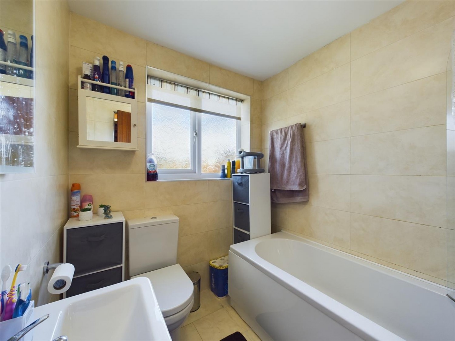 3 bedroom House in Dellfield Court, Lincoln