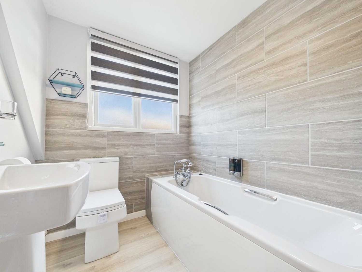 4 bedroom House in Blacksmiths Lane, Thorpe on The Hill