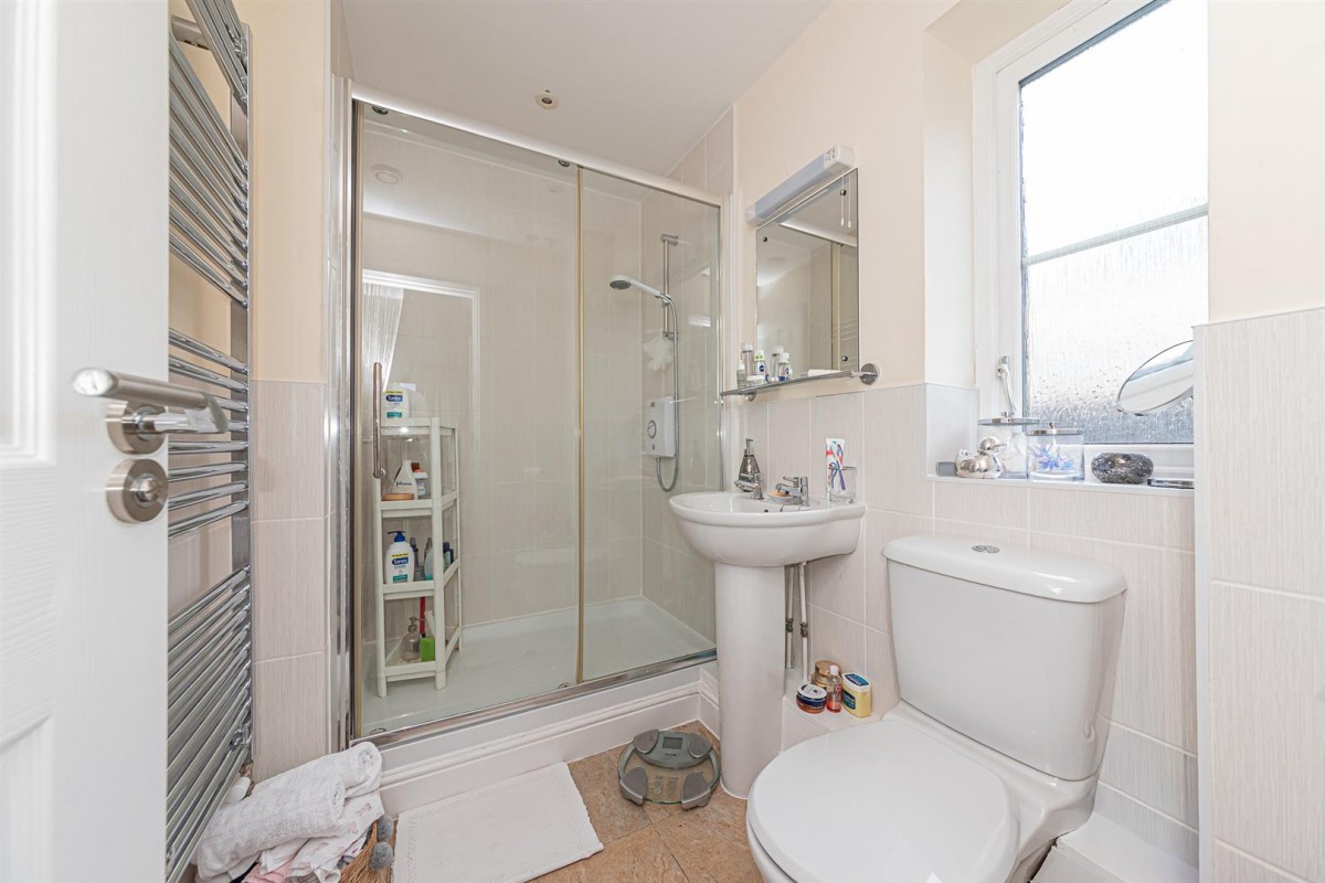 7 Queen Street, Aldershot