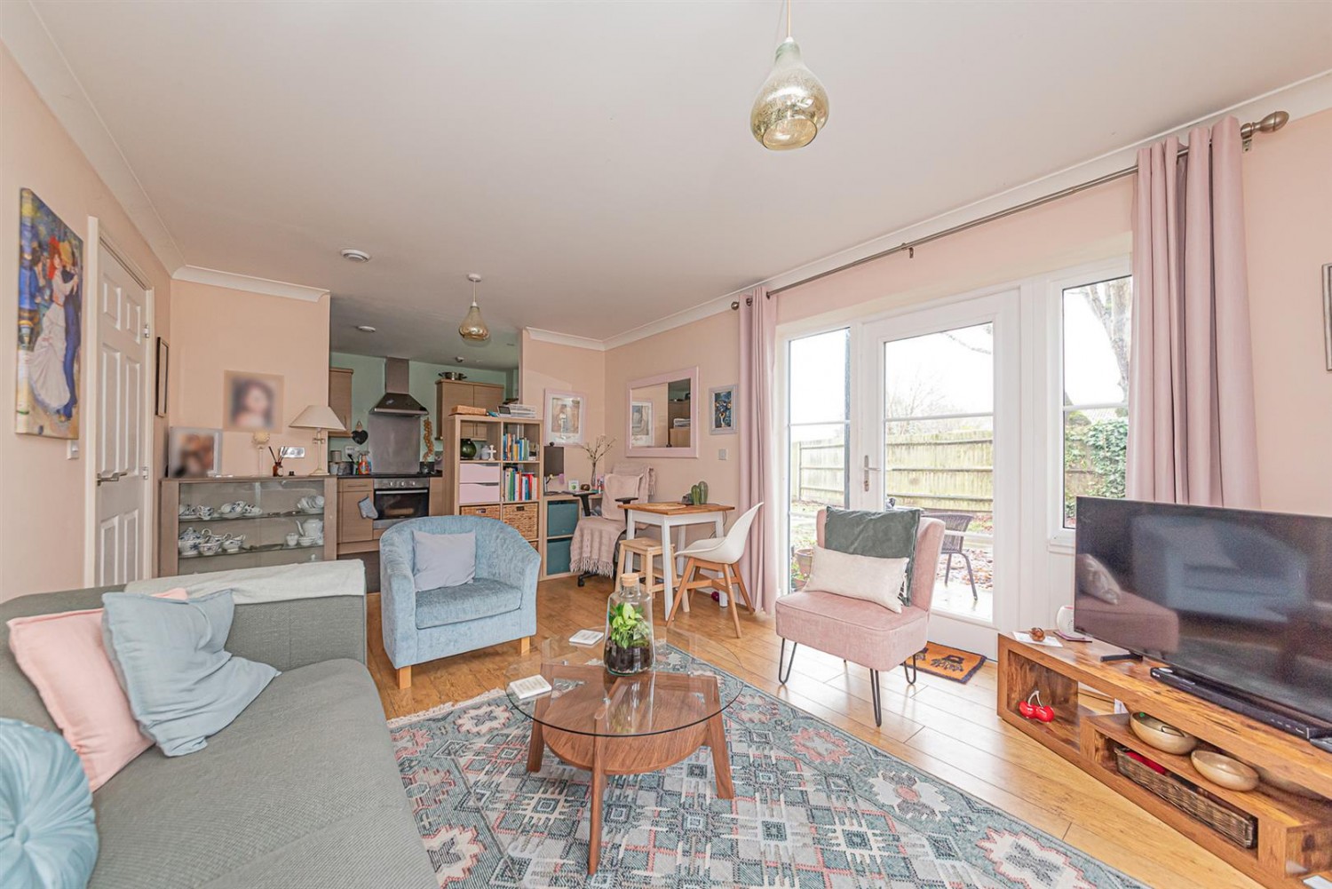 2 bedroom Flat in 7 Queen Street, Aldershot