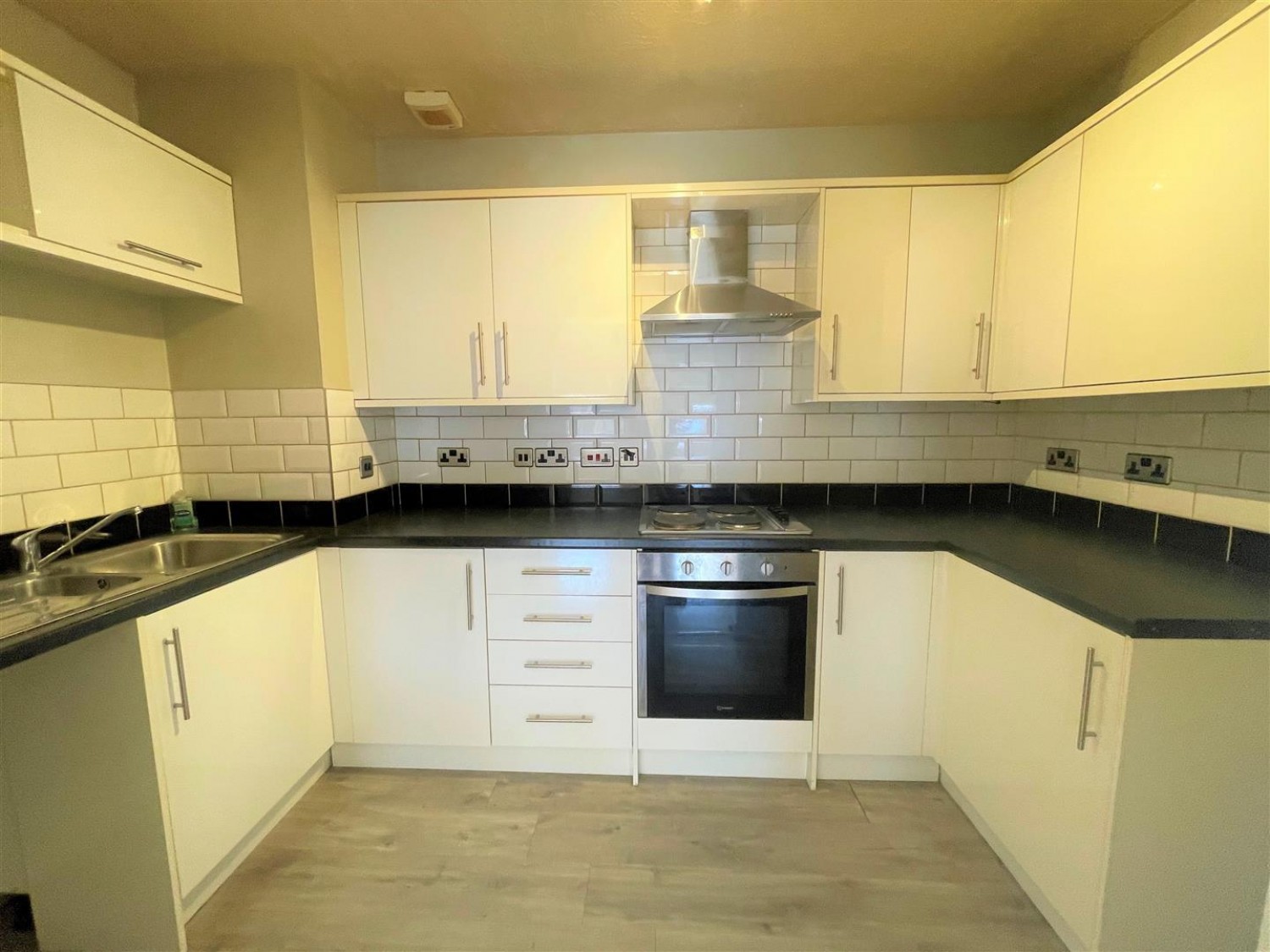 1 bedroom Flat for Sale Birchett Road, Aldershot