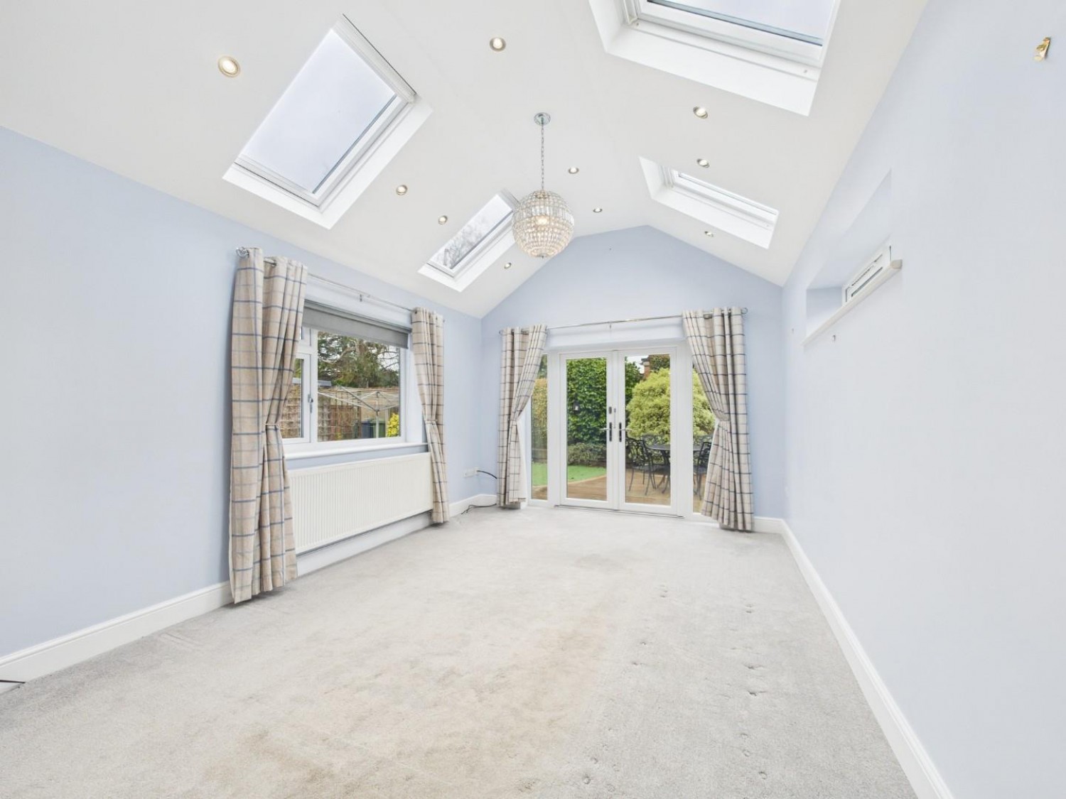 2 bedroom Bungalow in Baildon Crescent, Lincoln