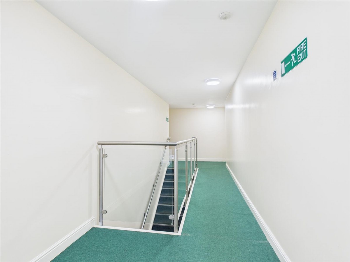 Riverside Drive, Lincoln