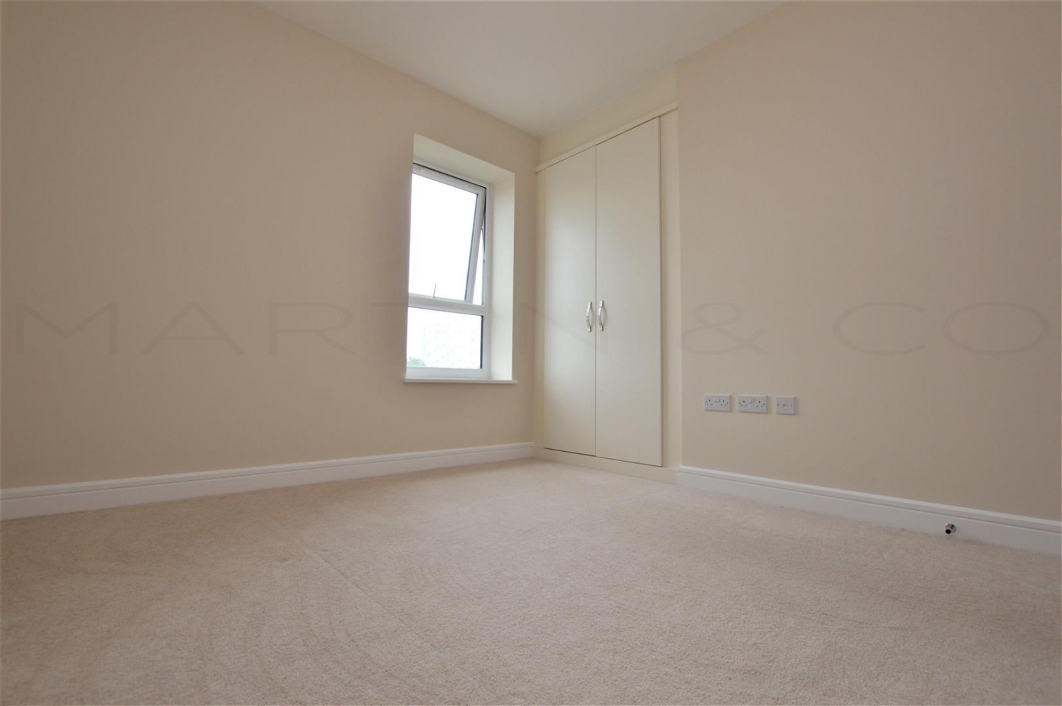 2 bedroom Flat for Letting Victory Pier, Gillingham