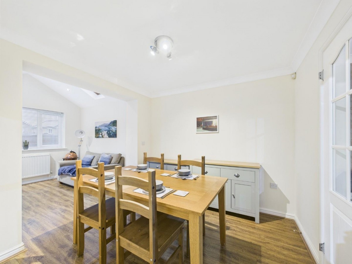 Melbourne Way, Waddington