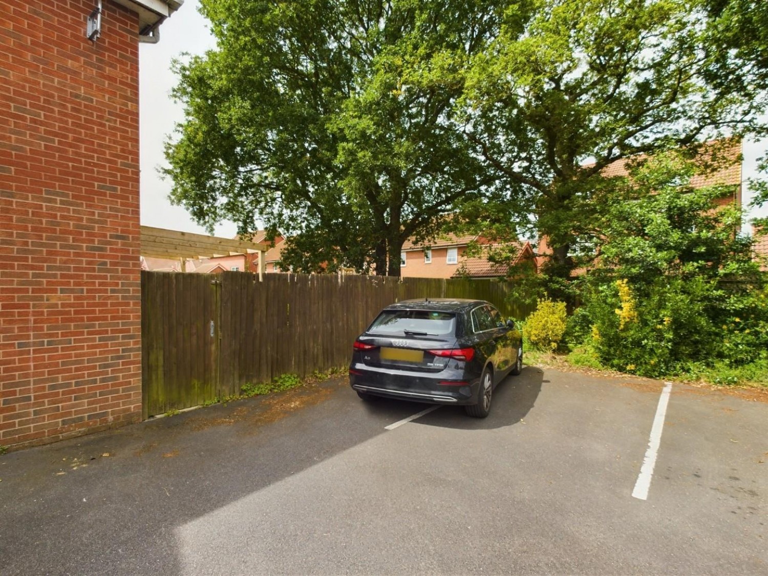 2 bedroom House in Arvina Close, North Hykeham, Lincoln