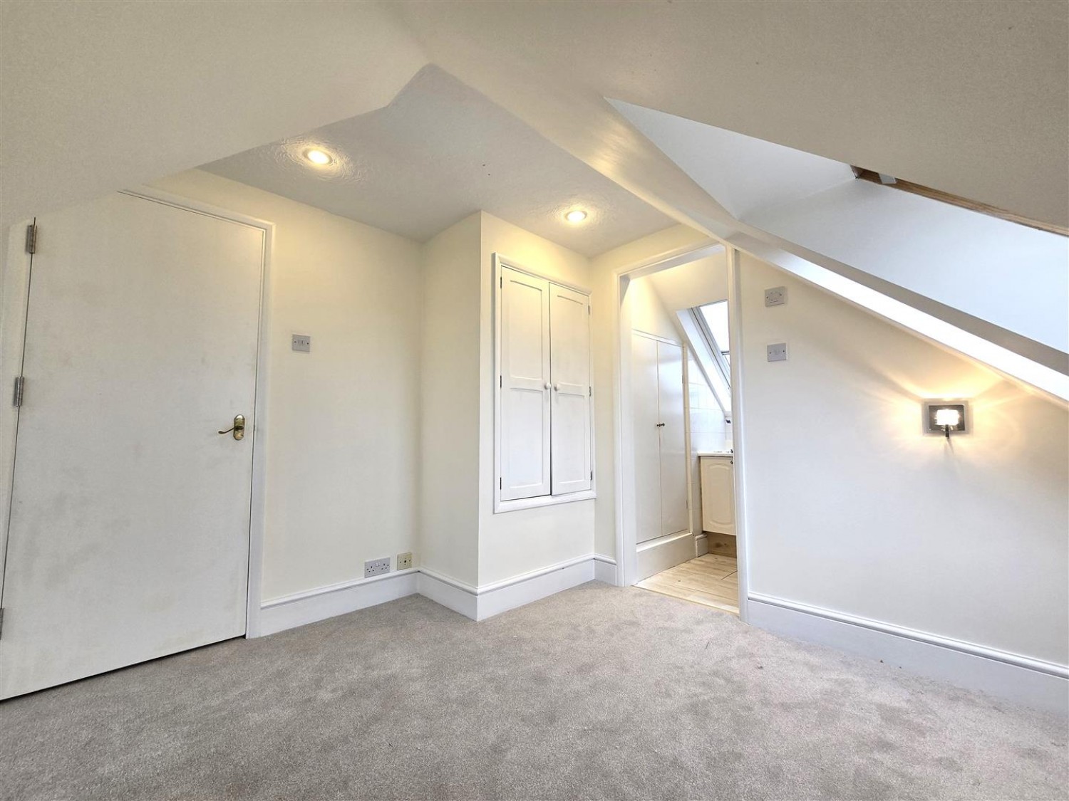 4 bedroom House in Jubilee Road, Aldershot