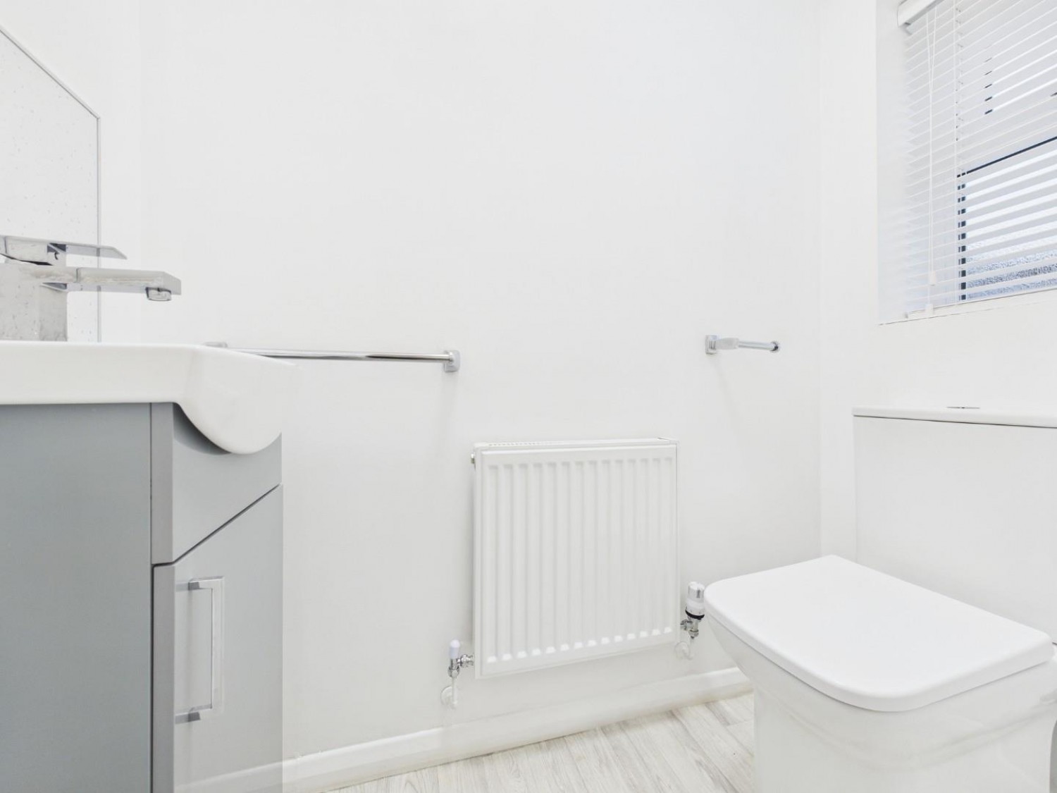 3 bedroom House in King Drive, Bracebridge Heath, Lincoln