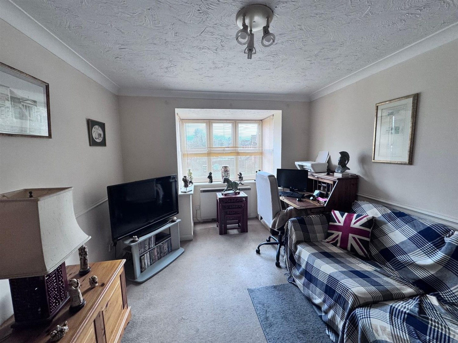 1 bedroom Flat for Sale Newport Road, Aldershot