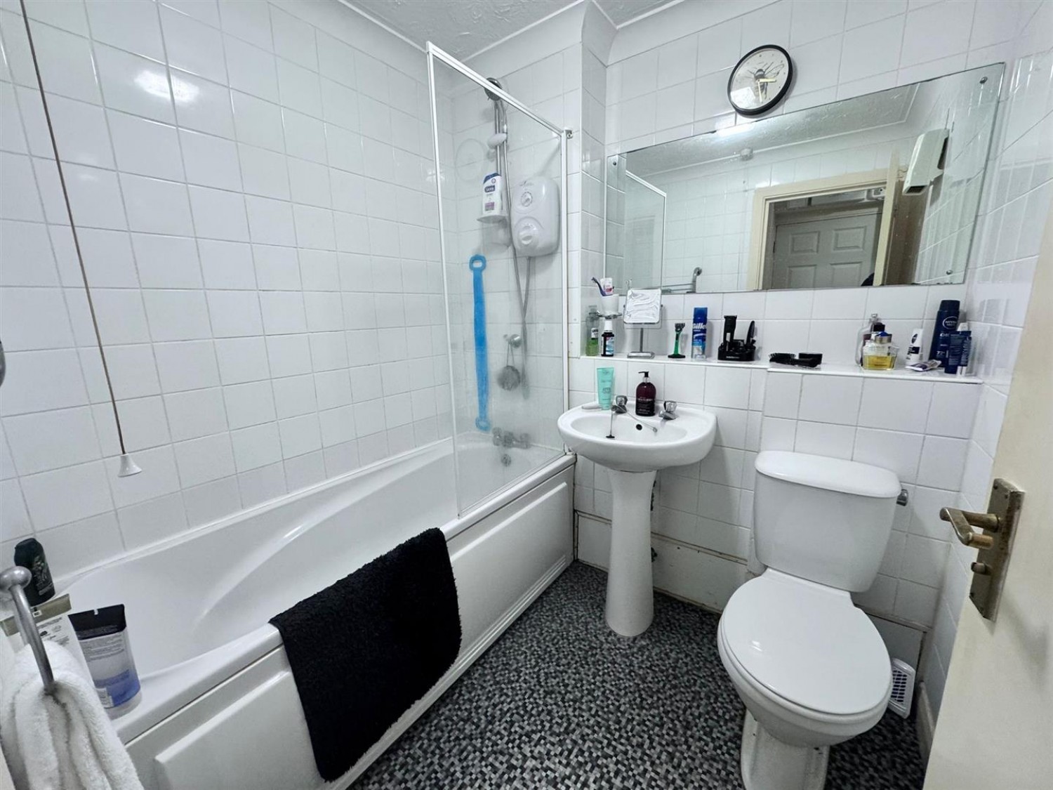 1 bedroom Flat for Sale Newport Road, Aldershot