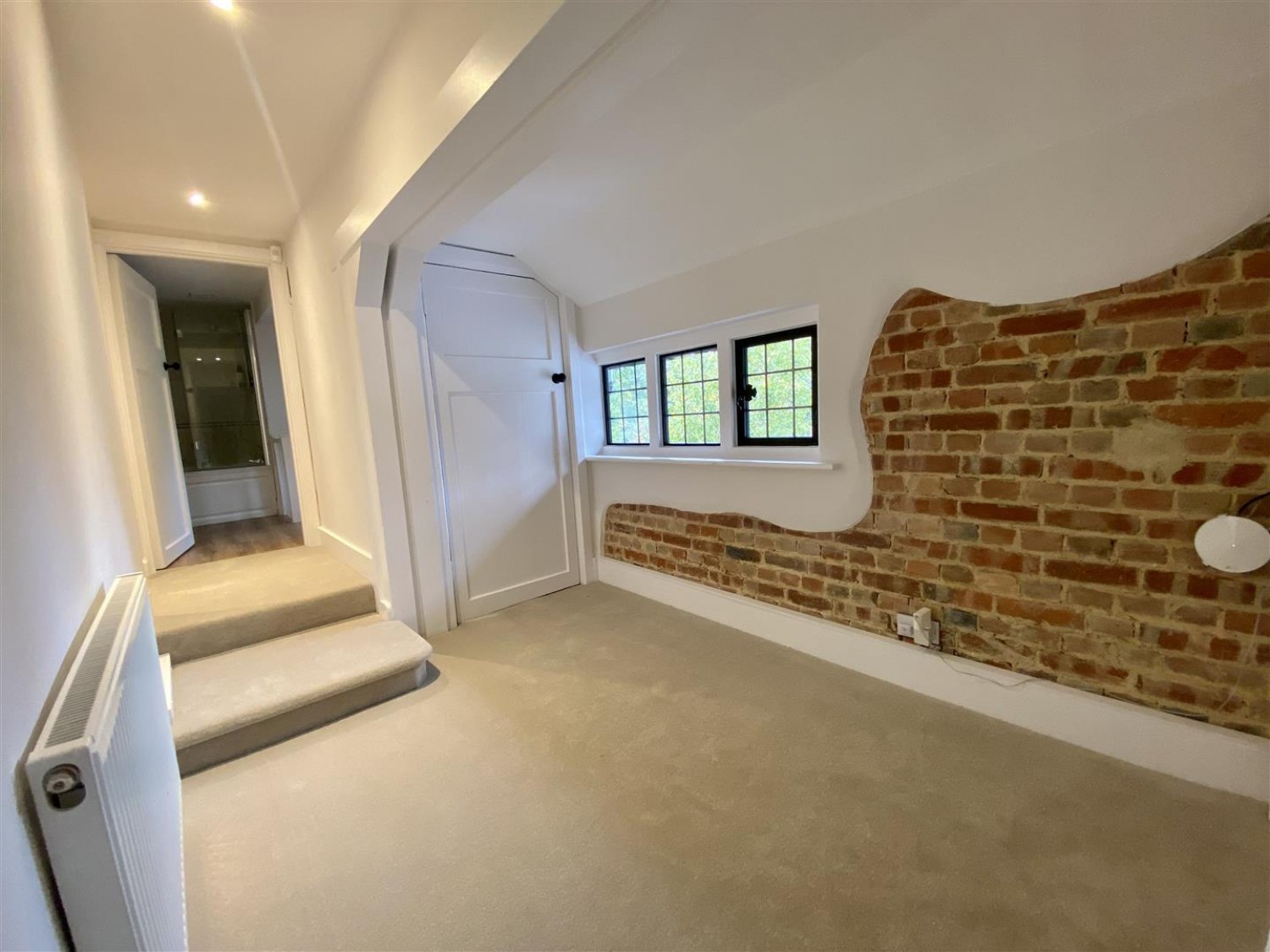 4 bedroom House in Gong Hill Drive