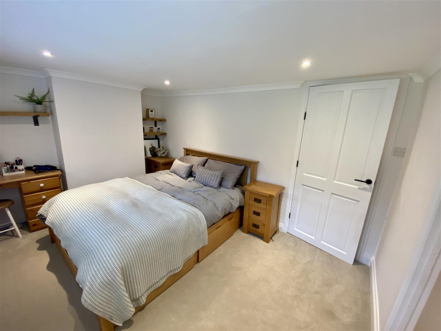 4 bedroom House in Gong Hill Drive