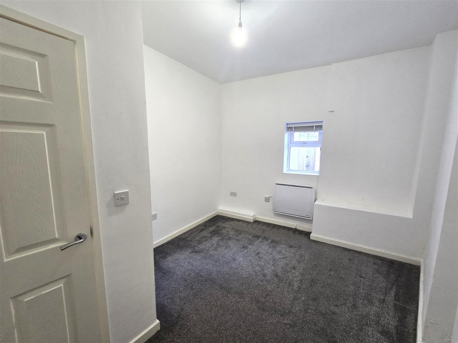1 bedroom Flat for Letting Queens Road, Aldershot