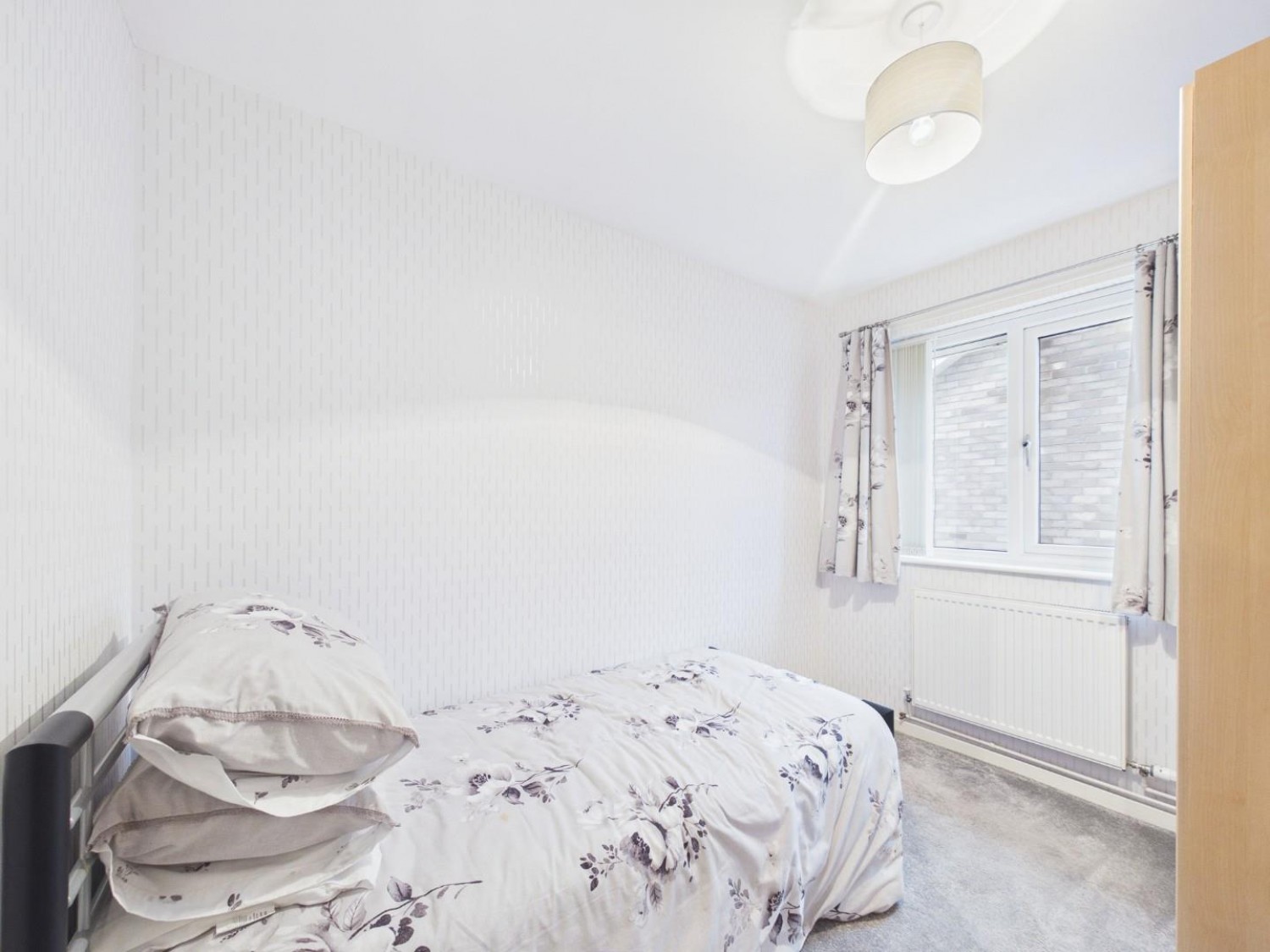 3 bedroom Bungalow in Vauxhall Road, Bracebridge Heath, Lincoln