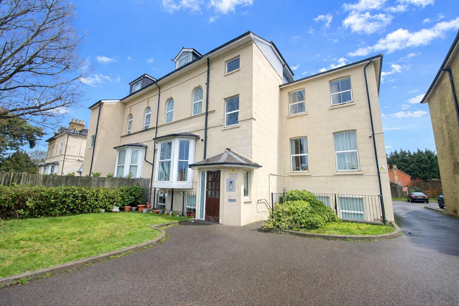 1 bedroom Flat for Sale Alexandra Road, Farnborough, GU14 6TJ
